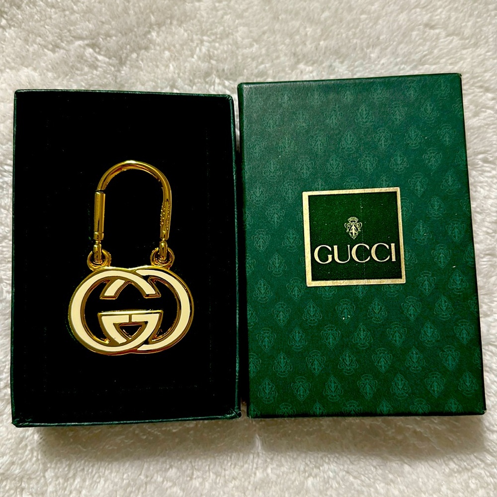 Gucci Key Chain, double “G”. Made with in Italy. Never used.  Gift box included